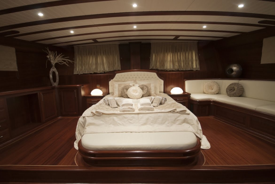 Arif Kaptan A Gulet Luxury Bodrum Yacht Charter 6 Cabins Air Condition