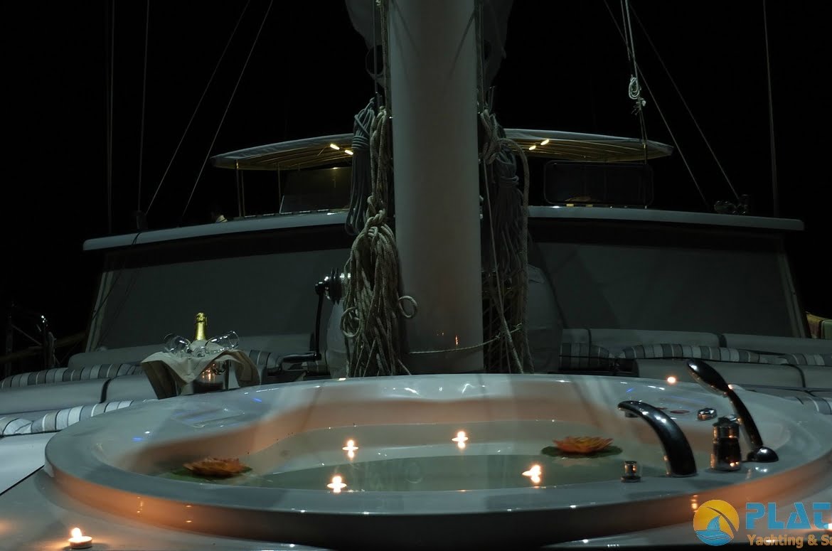 Yacht Kaptan Mehmet Bugra 8 Cabins 34 Meters Yacht Charter Turkey