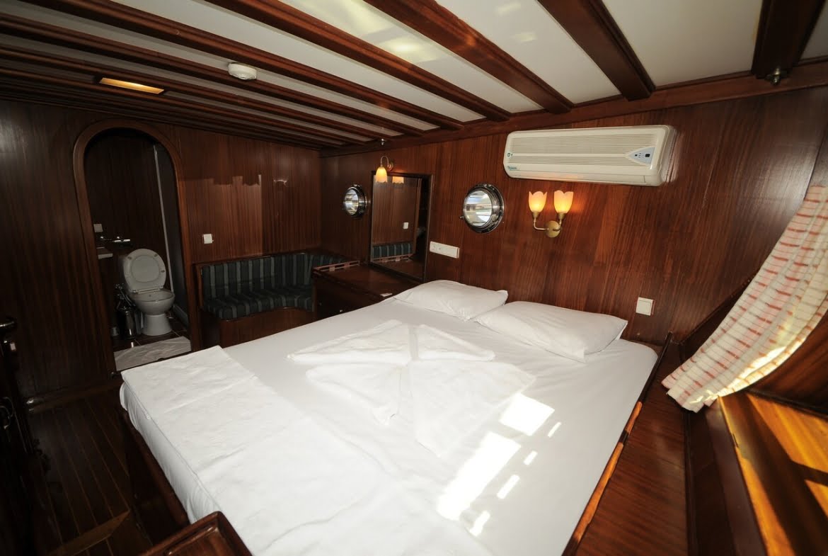 Crewed Yacht Charter with Prenses Selin Gulet Turkey