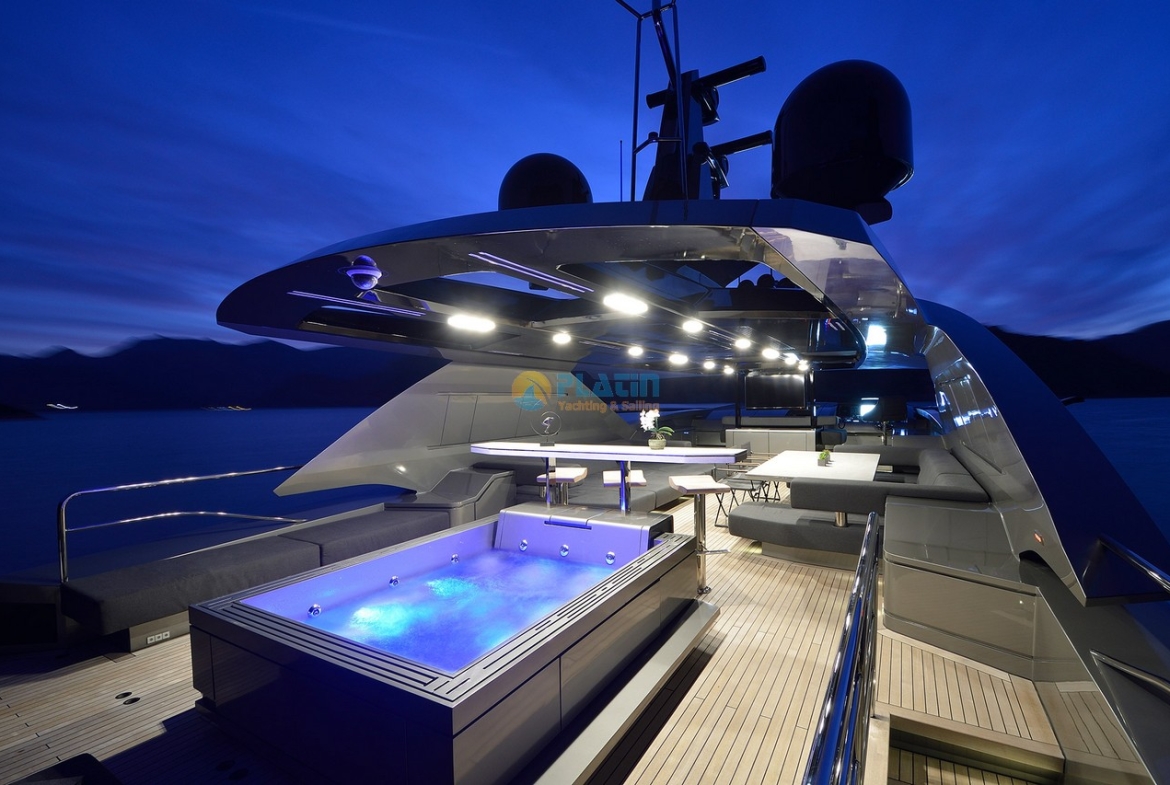 Motoryacht Charter Rent Motor Yacht