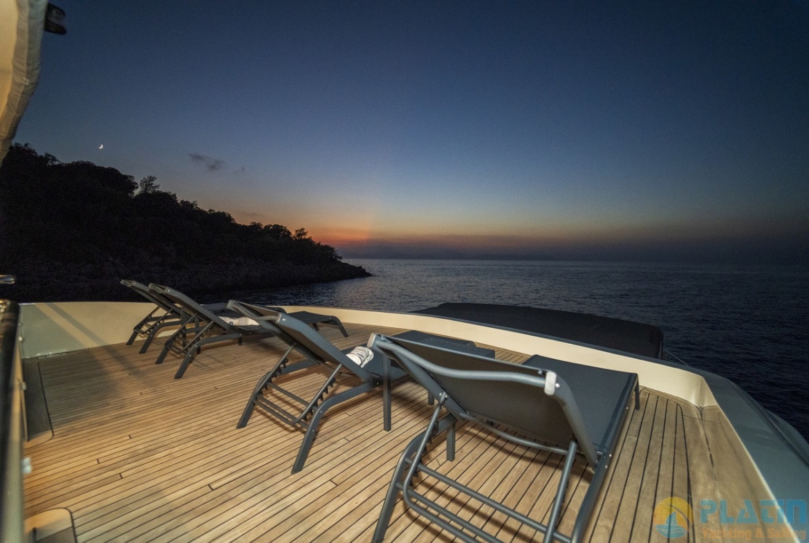 Alegria Trawler Yacht