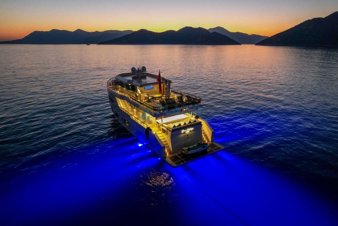 Cinar Yildizi Trawler Motoryacht