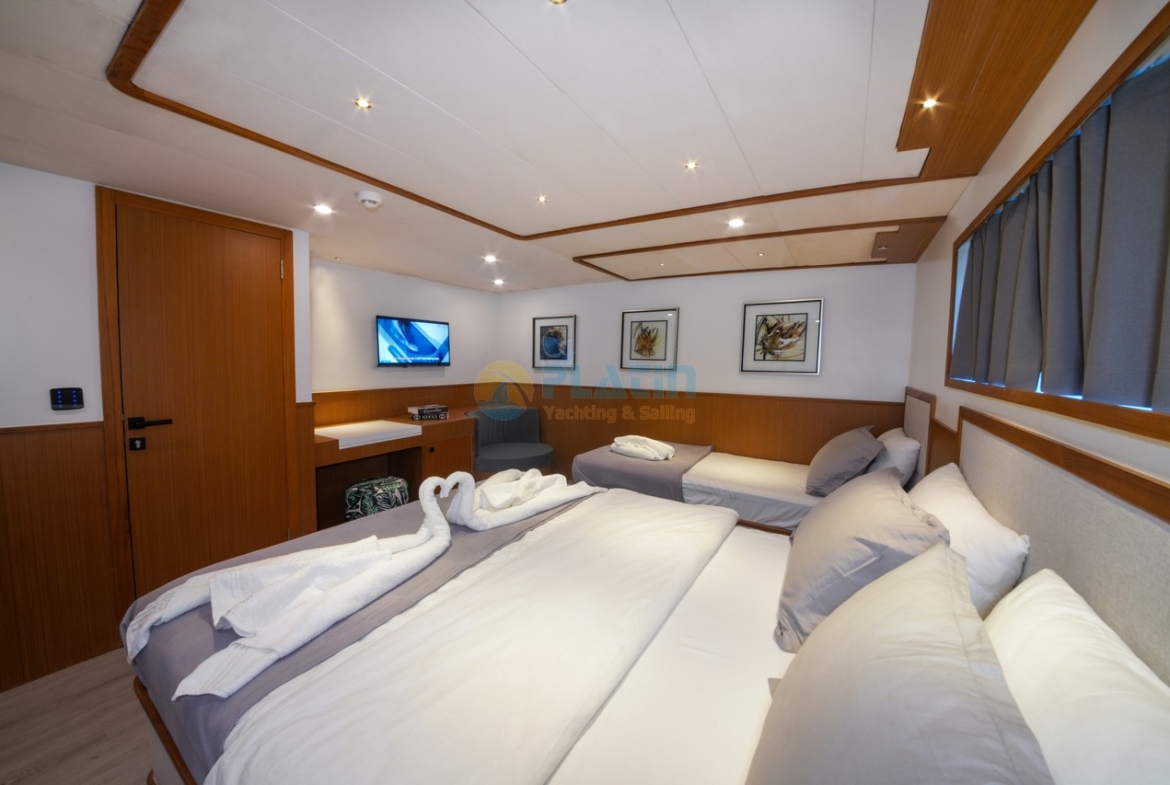 Cinar Yildizi Trawler Motoryacht